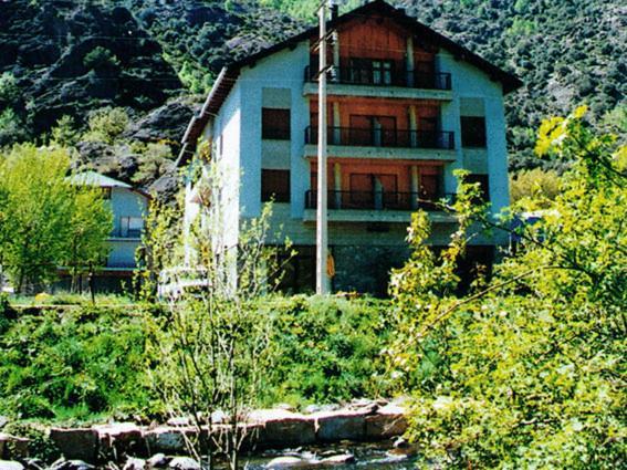 Hotel Puitavaca Ribera de Cardós Exterior foto